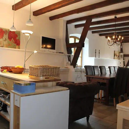 Gutshaus In Mit Teich