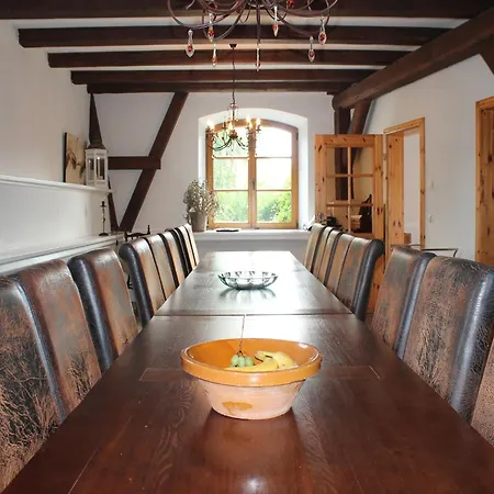 Gutshaus In Mit Teich