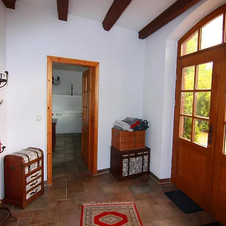 Gutshaus In Mit Teich