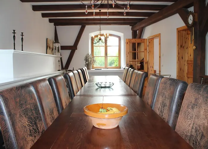 Gutshaus In Mit Teich