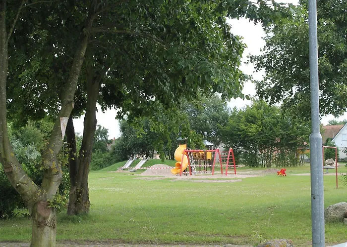 Gutshaus In Mit Teich Dom wakacyjny Gressow